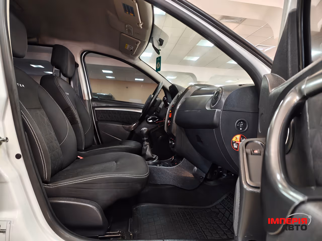 Dacia Duster - фото 7
