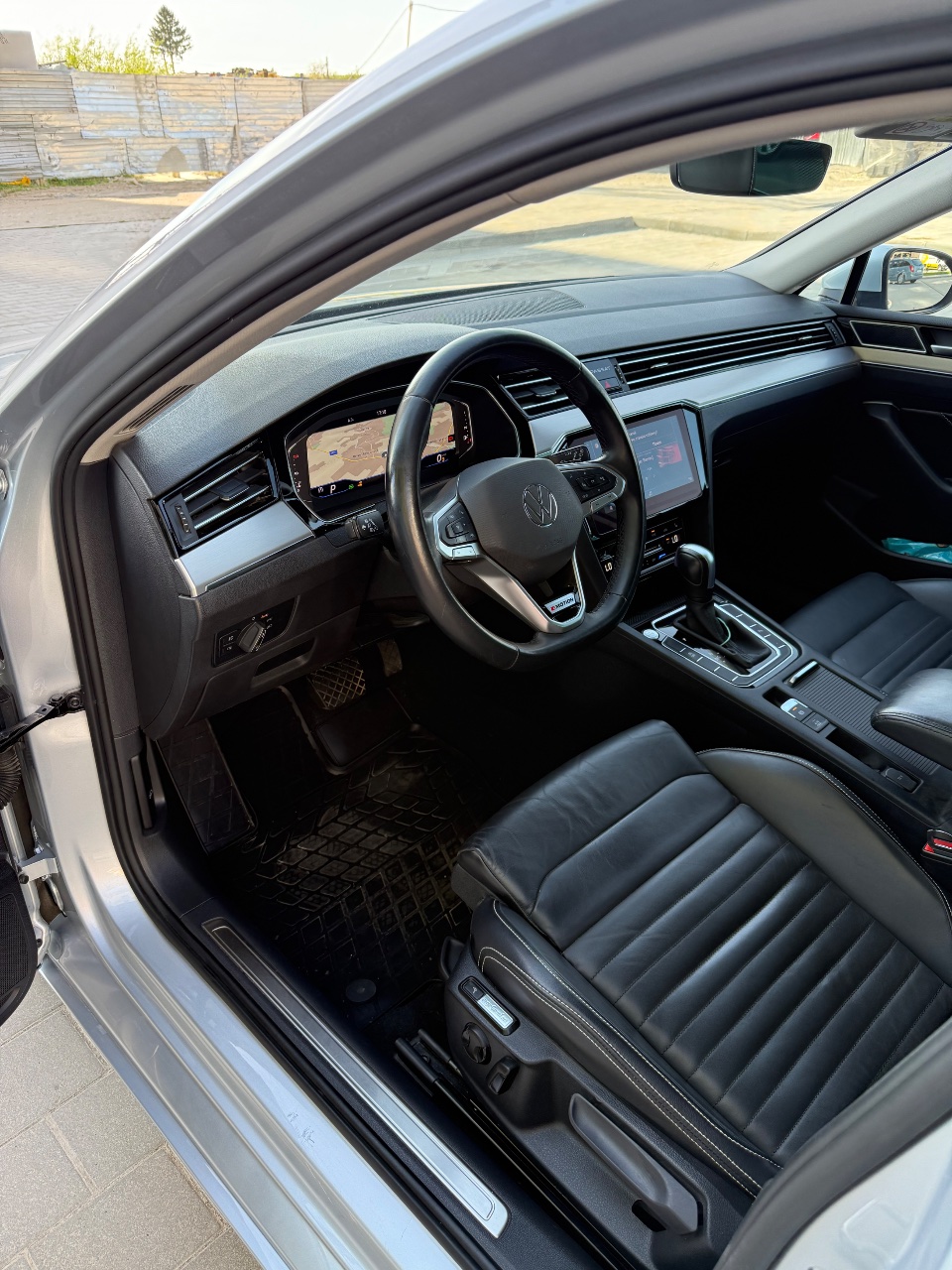 Volkswagen Passat - фото 8