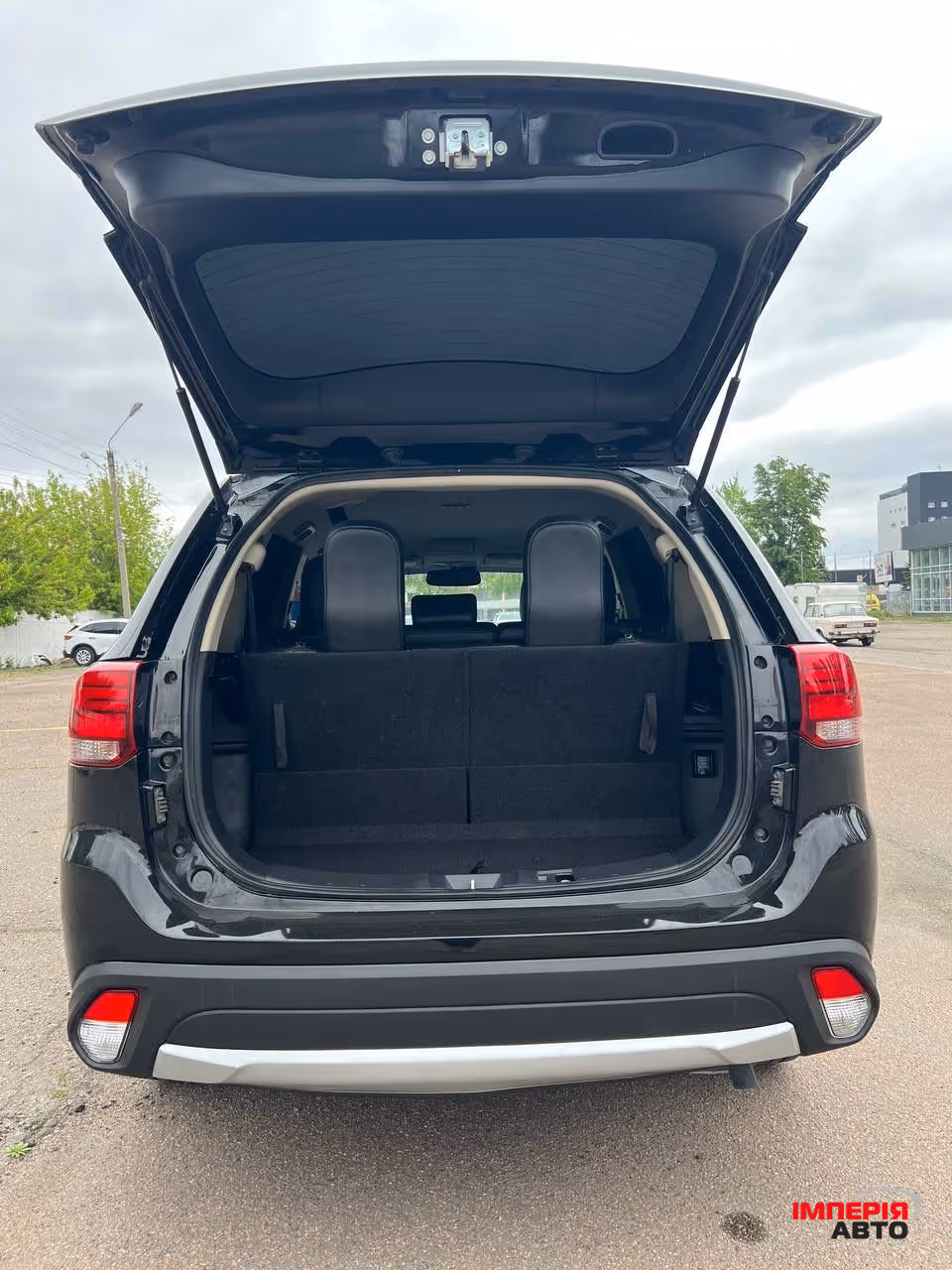 Mitsubishi Outlander - фото 8