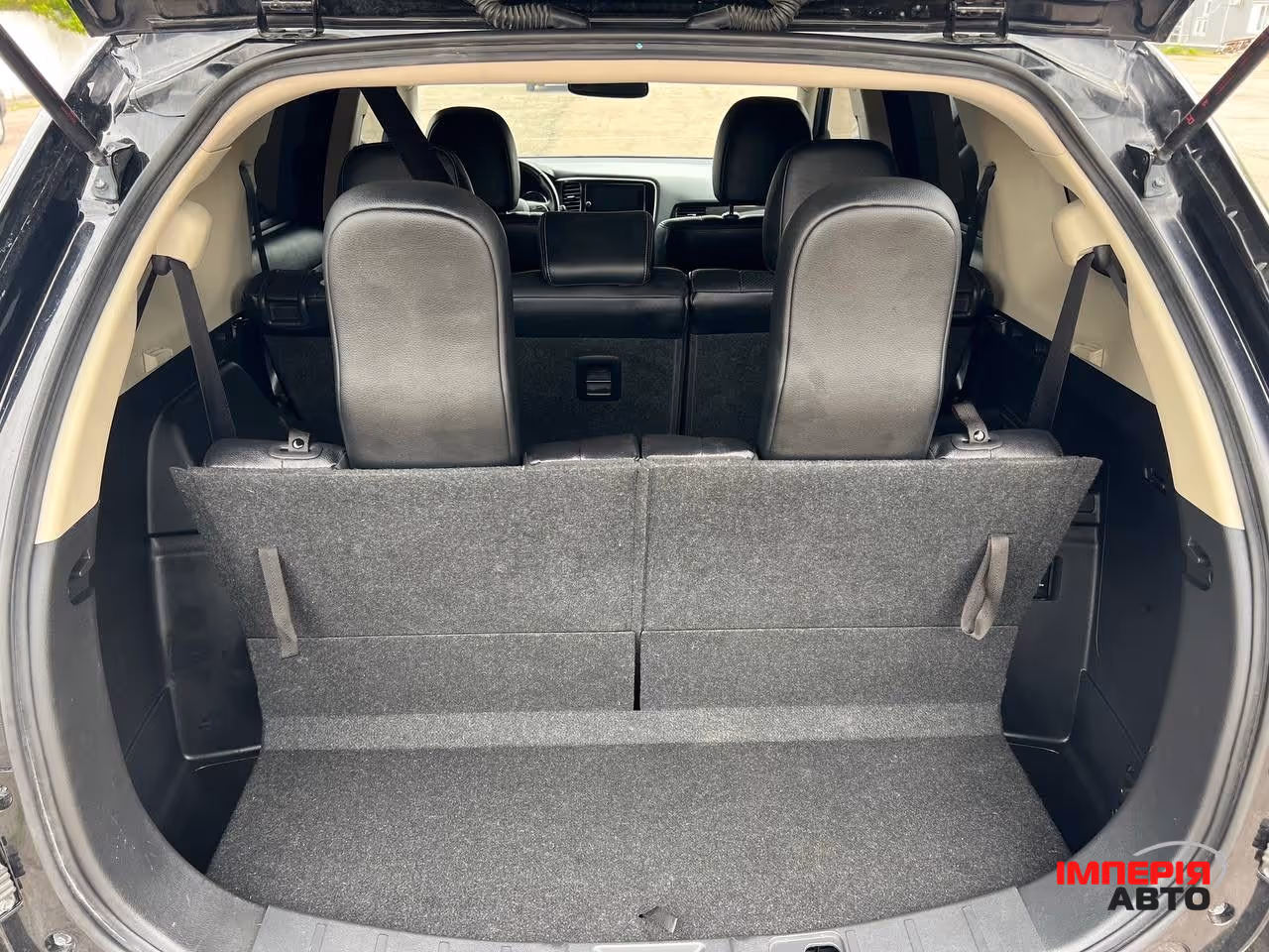 Mitsubishi Outlander - фото 9