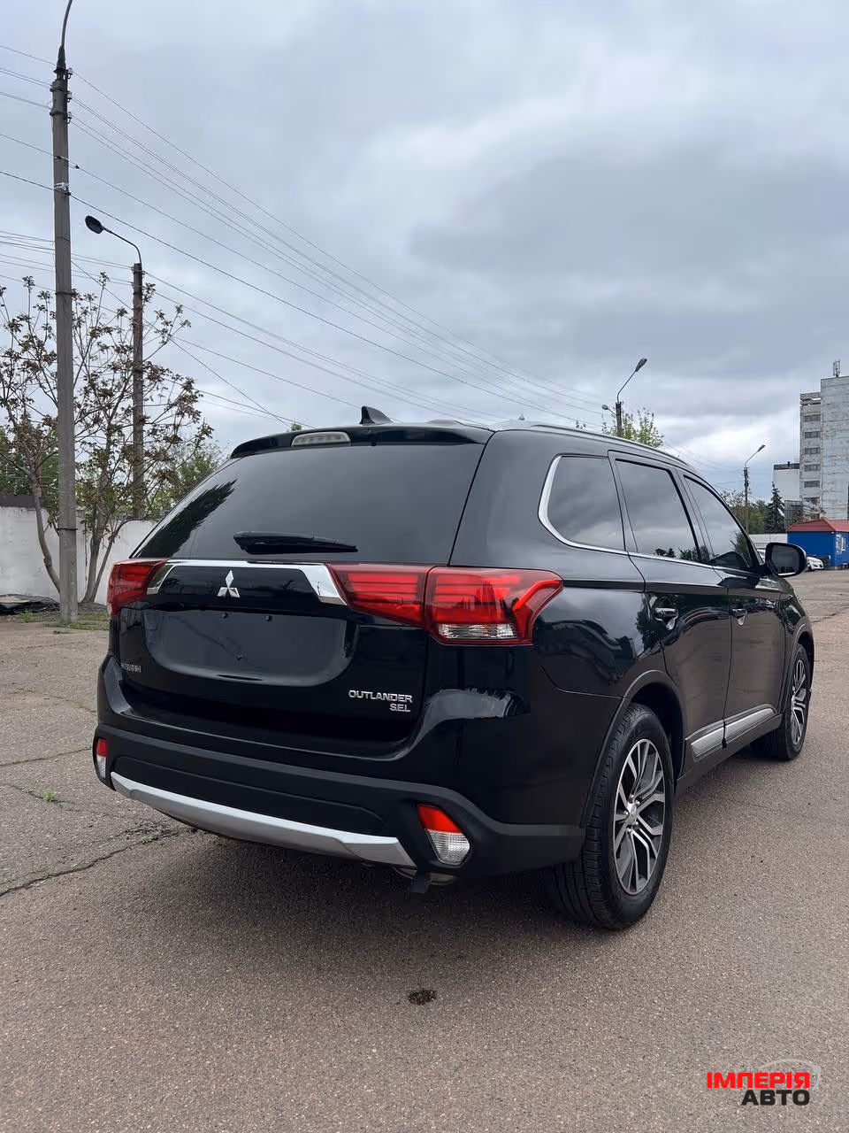 Mitsubishi Outlander - фото 3