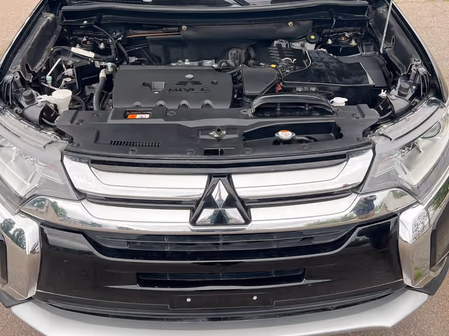 Mitsubishi Outlander - фото 4