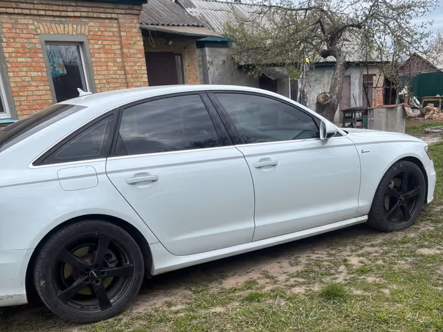Audi A6 - фото 3
