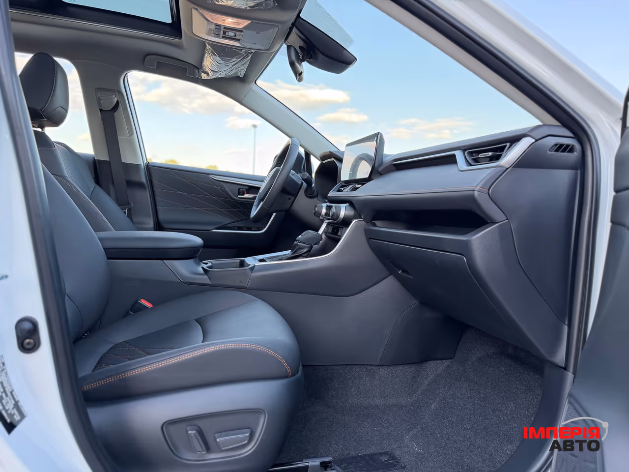 Toyota RAV4 - фото 19