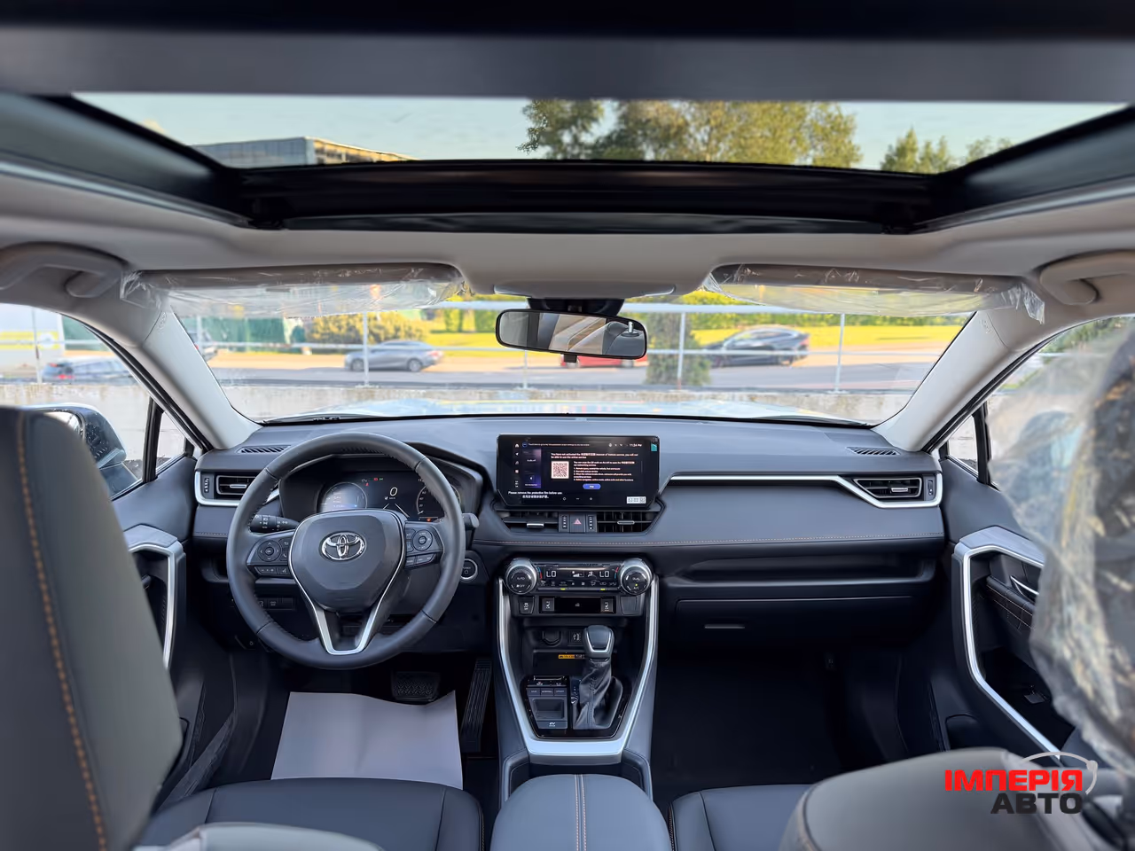 Toyota RAV4 - фото 12