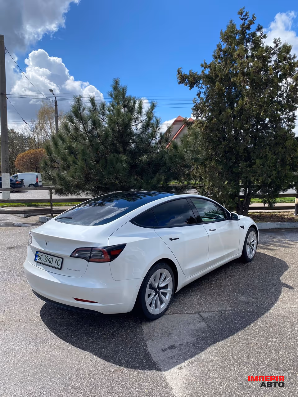 Tesla Model 3 - фото 3