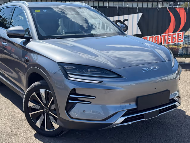 BYD Song Plus - фото 3