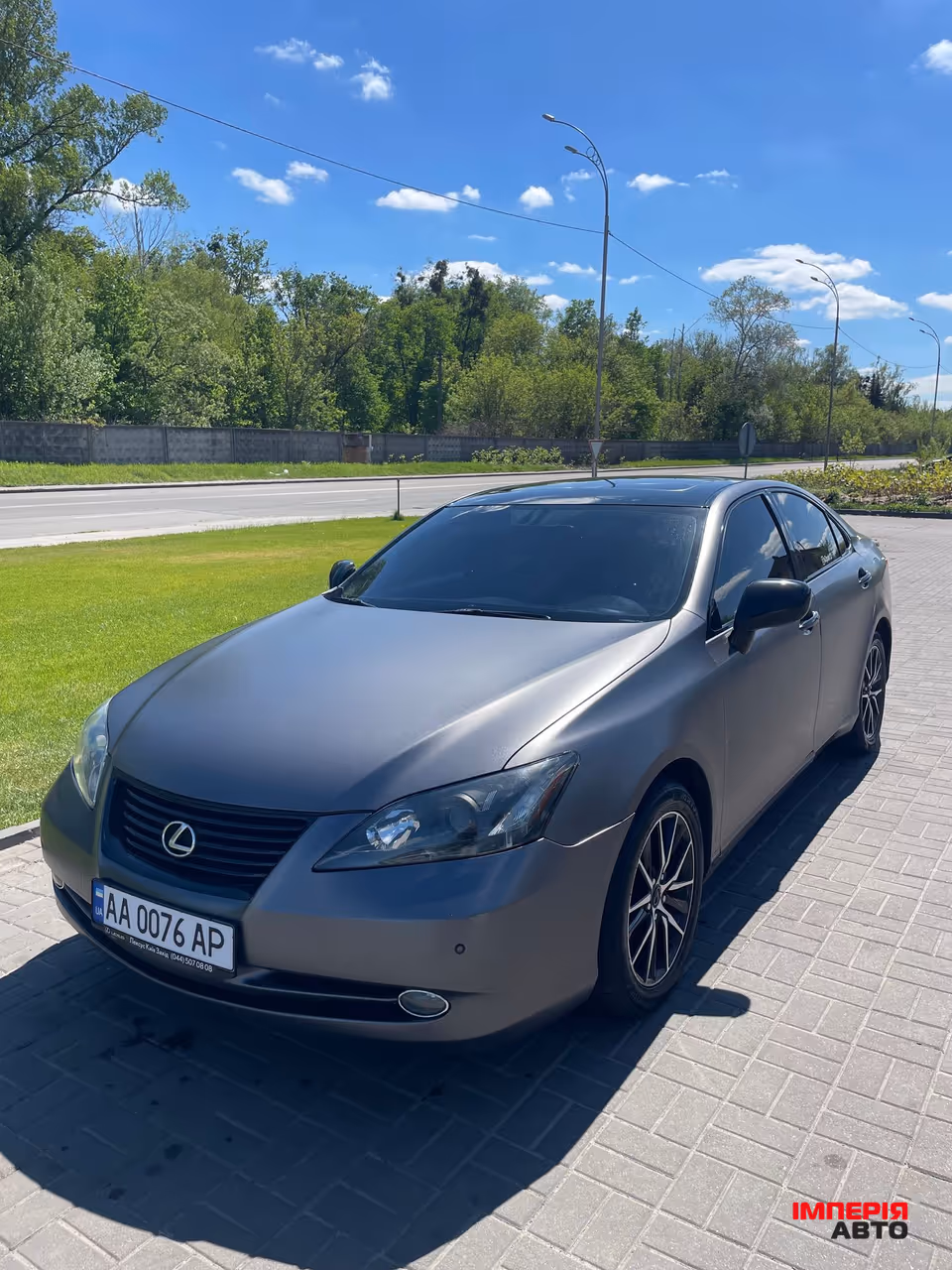 Lexus ES - фото 1