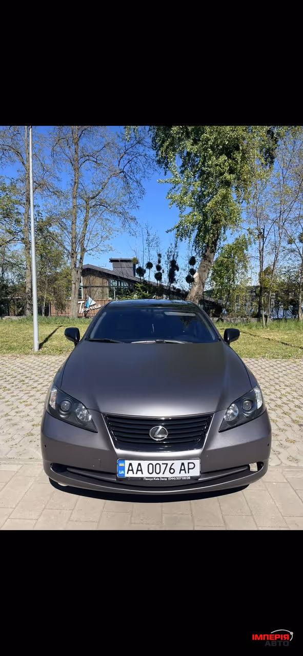 Lexus ES - фото 13