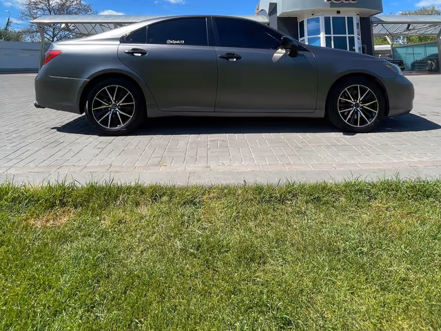 Lexus ES - фото 4