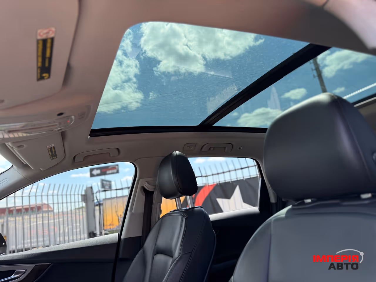 Audi Q7 - фото 7