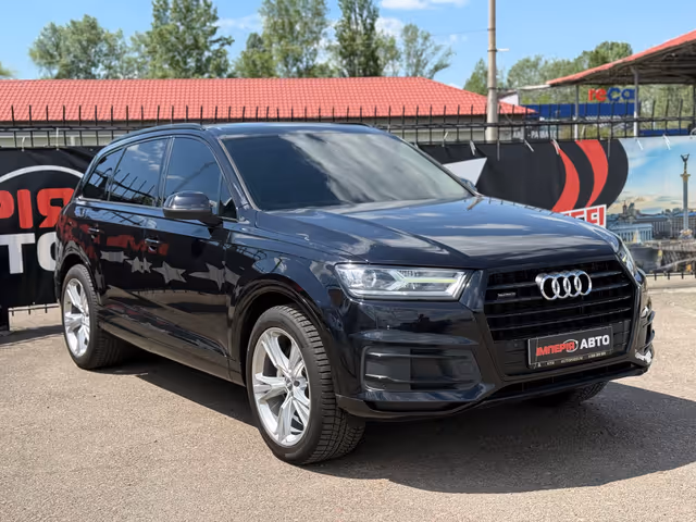 Audi Q7 - фото 3