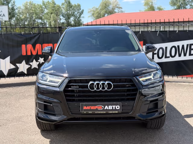 Audi Q7 - фото 2