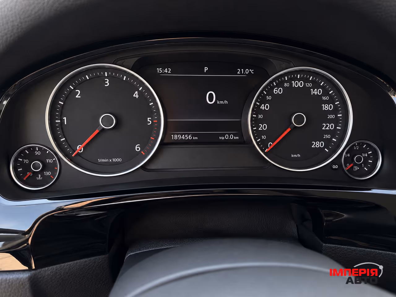 Volkswagen Touareg - фото 18