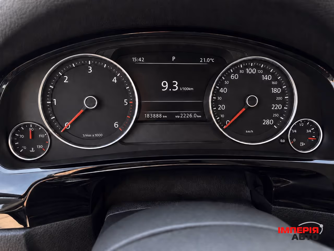 Volkswagen Touareg - фото 16