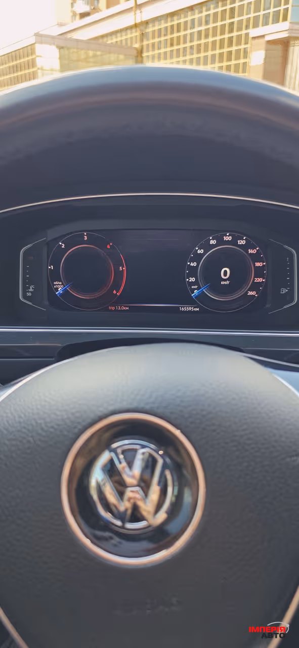 Volkswagen Tiguan - фото 14