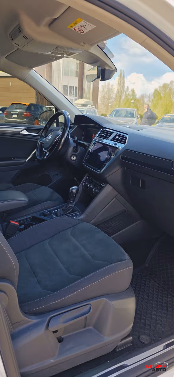 Volkswagen Tiguan - фото 12