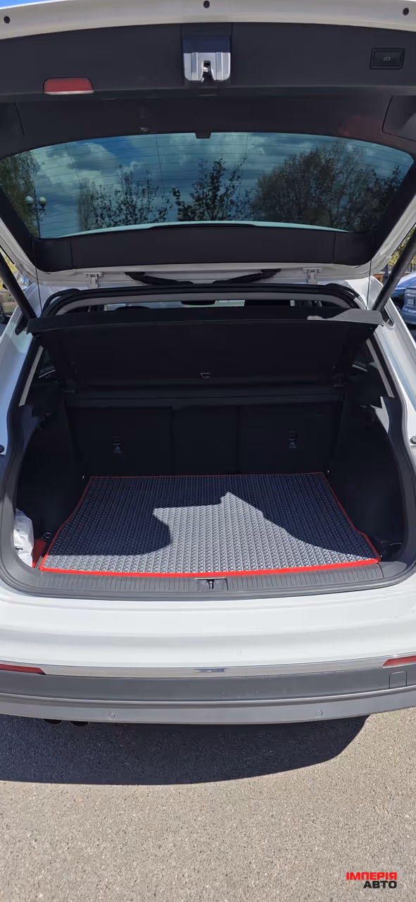 Volkswagen Tiguan - фото 19