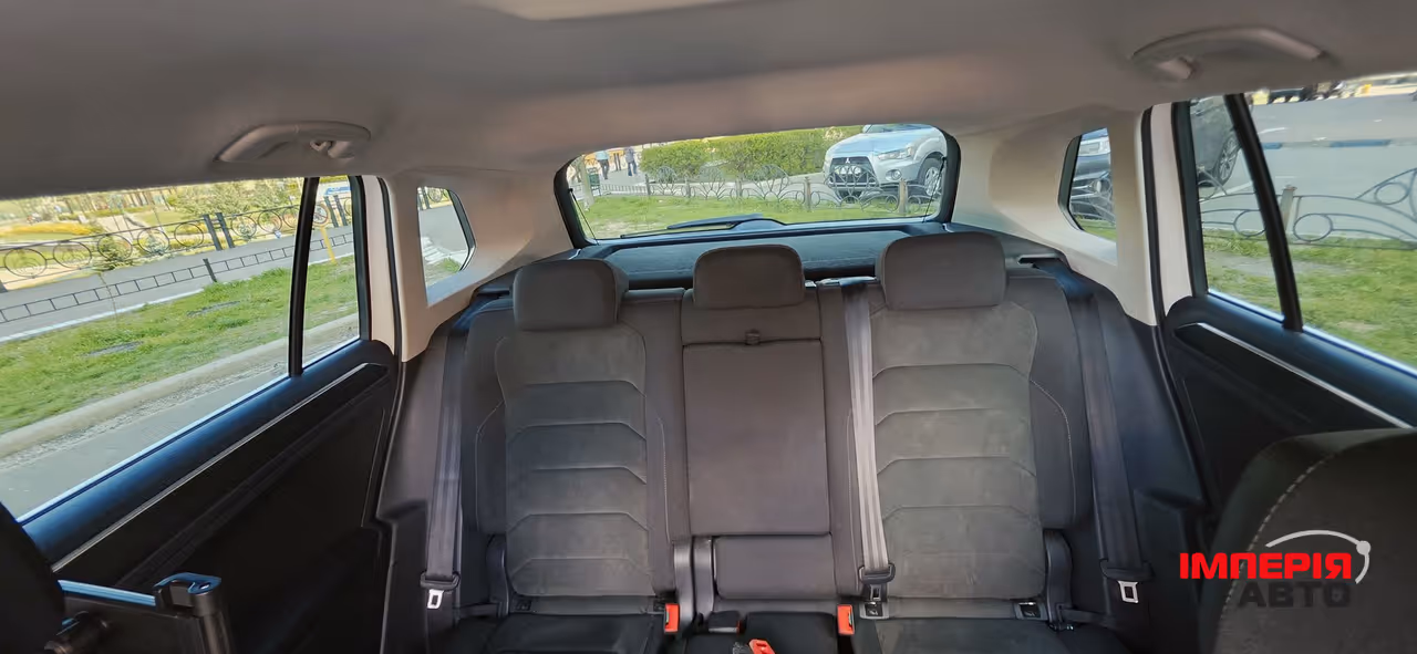 Volkswagen Tiguan - фото 17