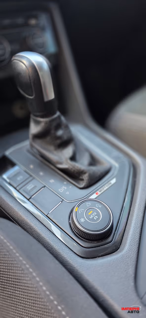Volkswagen Tiguan - фото 15