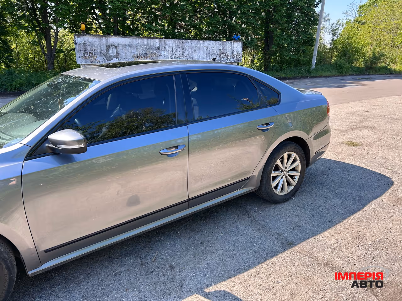 Volkswagen Passat - фото 2