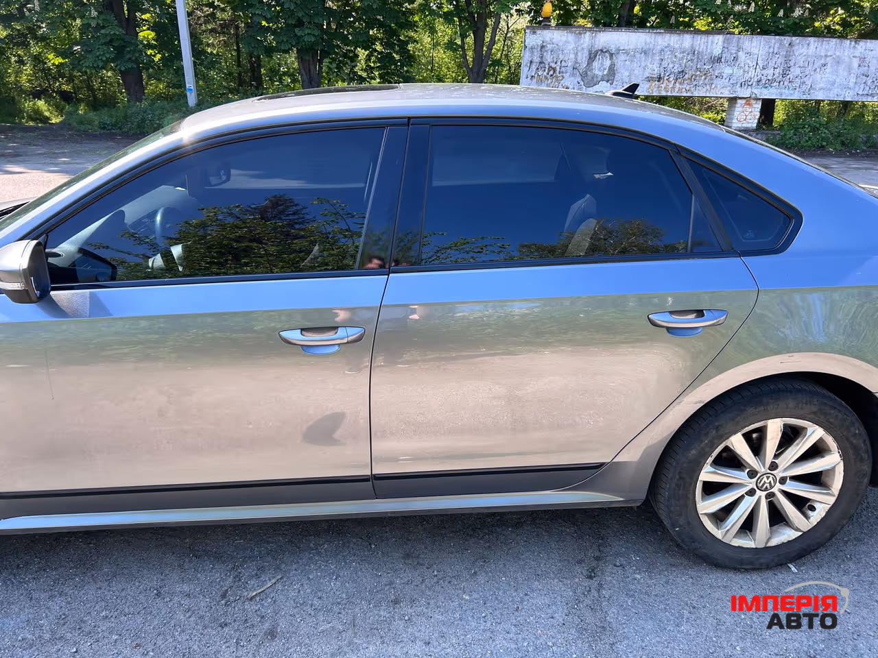 Volkswagen Passat - фото 6