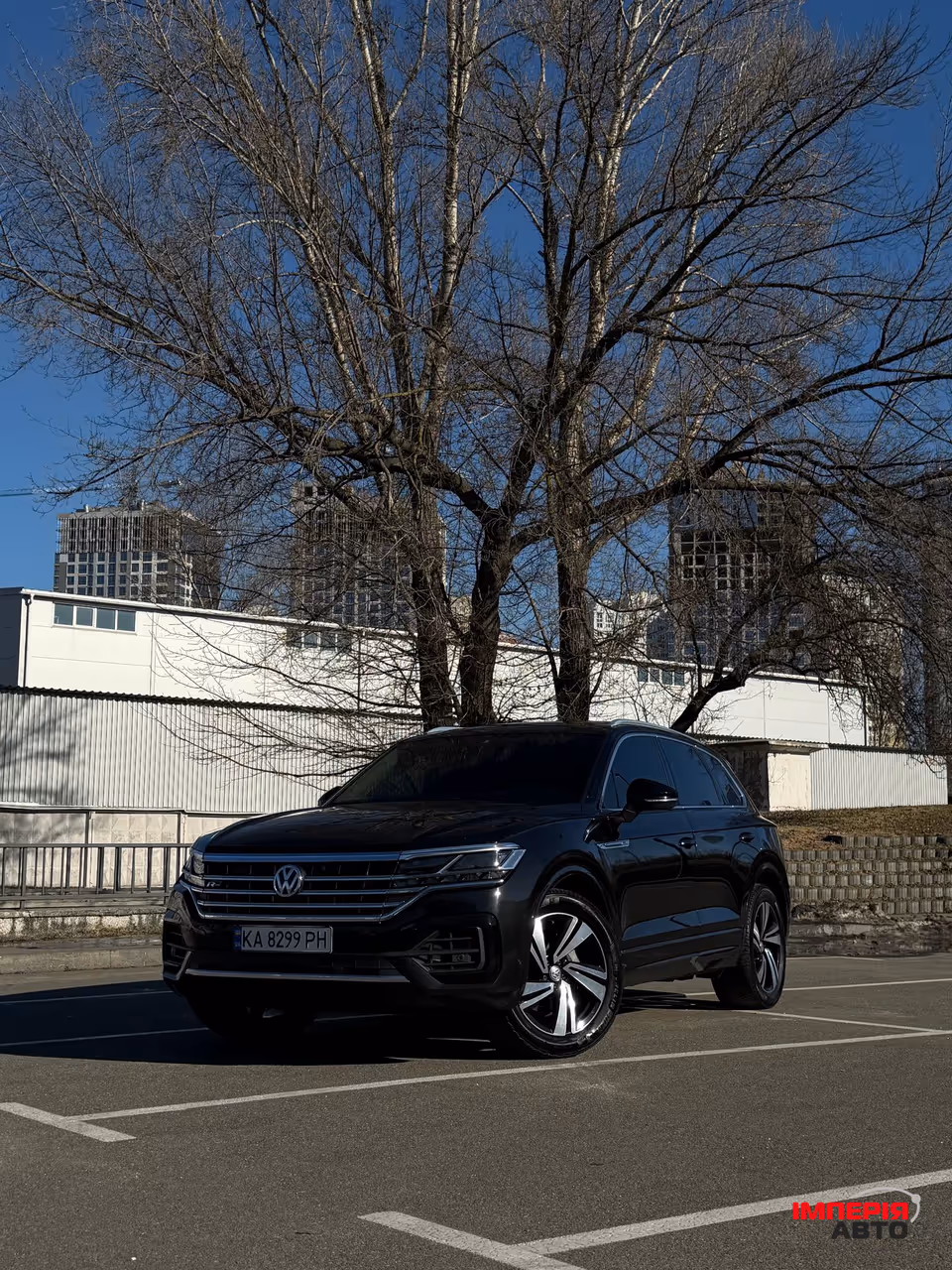 Volkswagen Touareg - фото 3