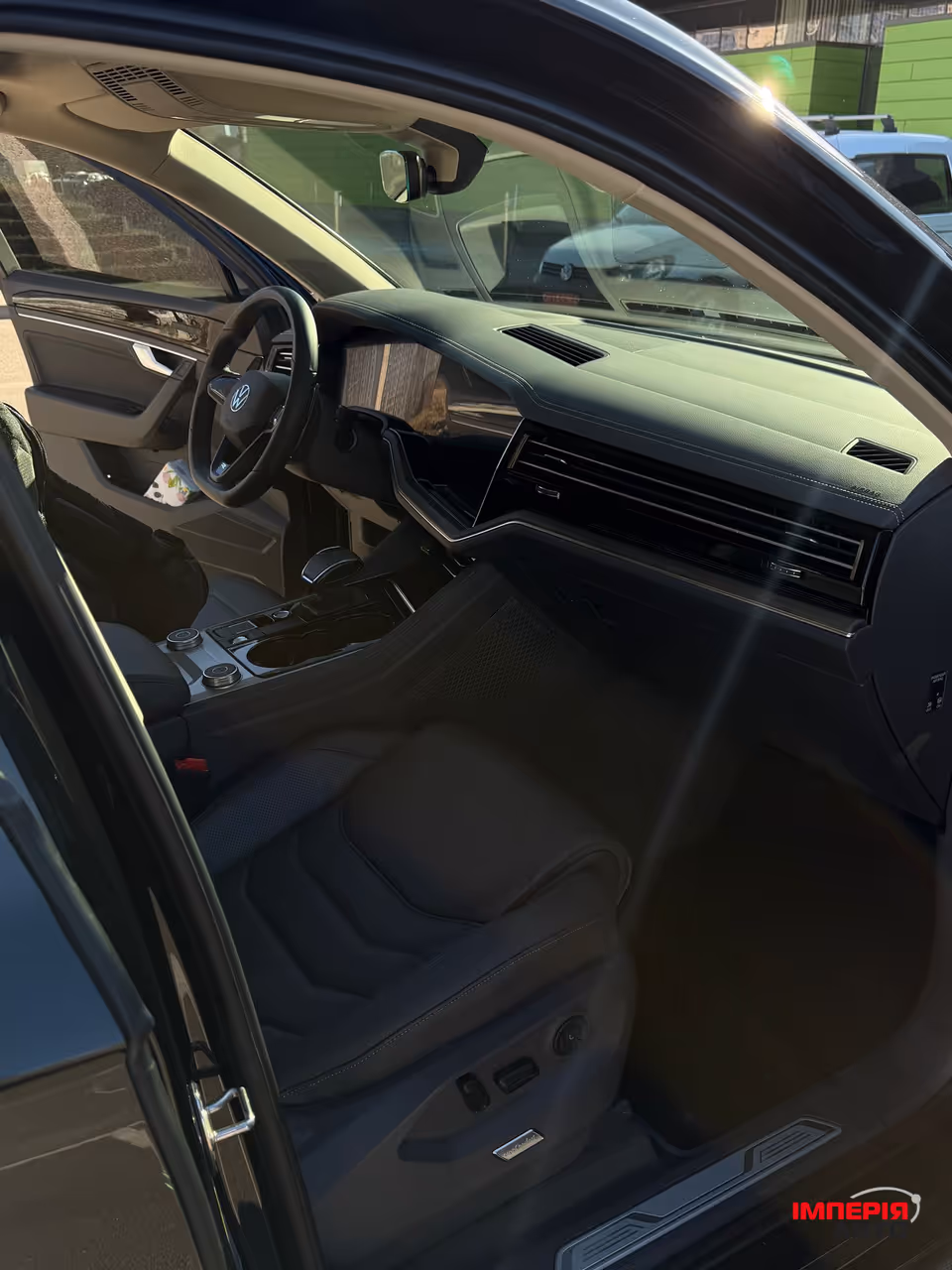 Volkswagen Touareg - фото 9