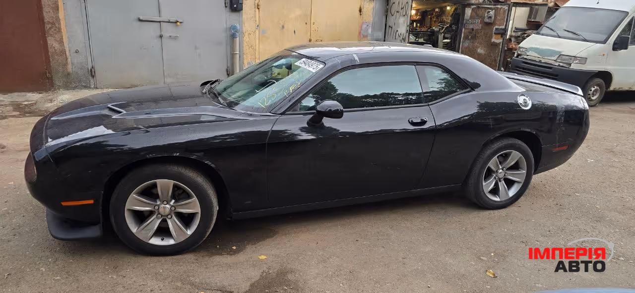 Dodge Challenger - фото 5