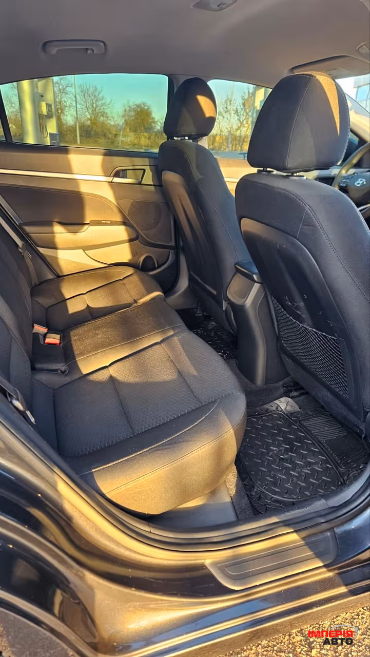 Hyundai Elantra - фото 33