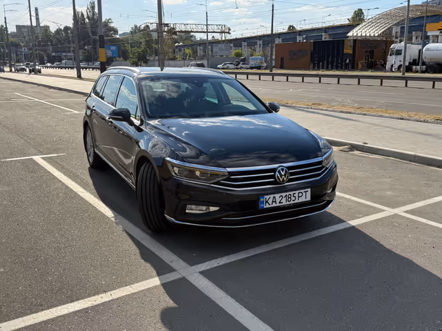 Volkswagen Passat - фото 5