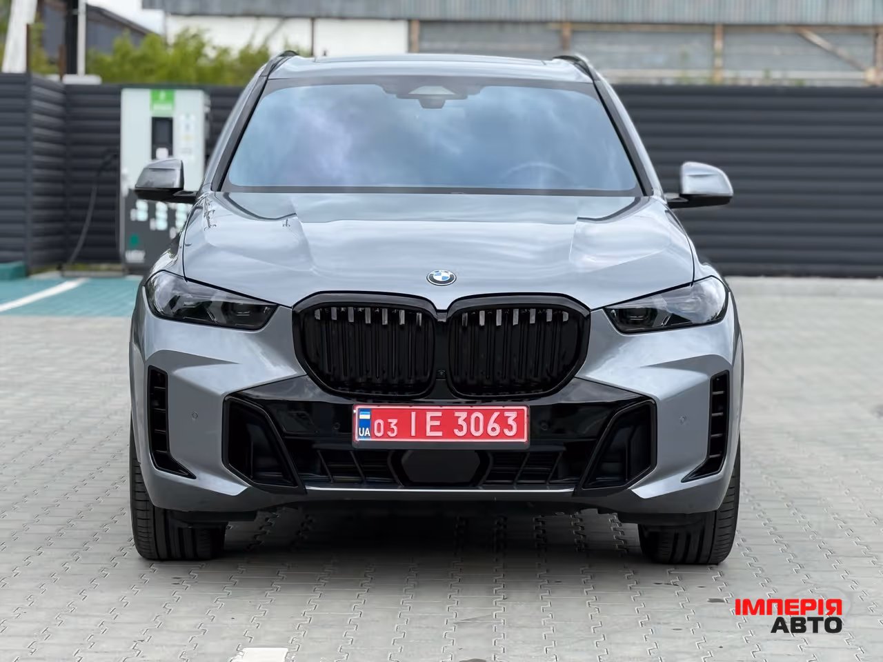 BMW X5 - фото 2
