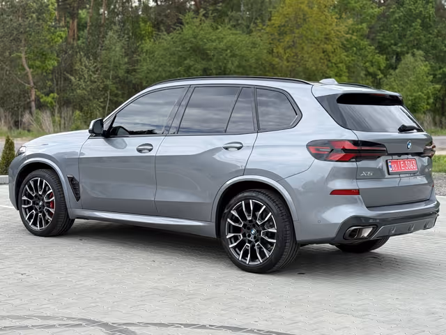 BMW X5 - фото 5