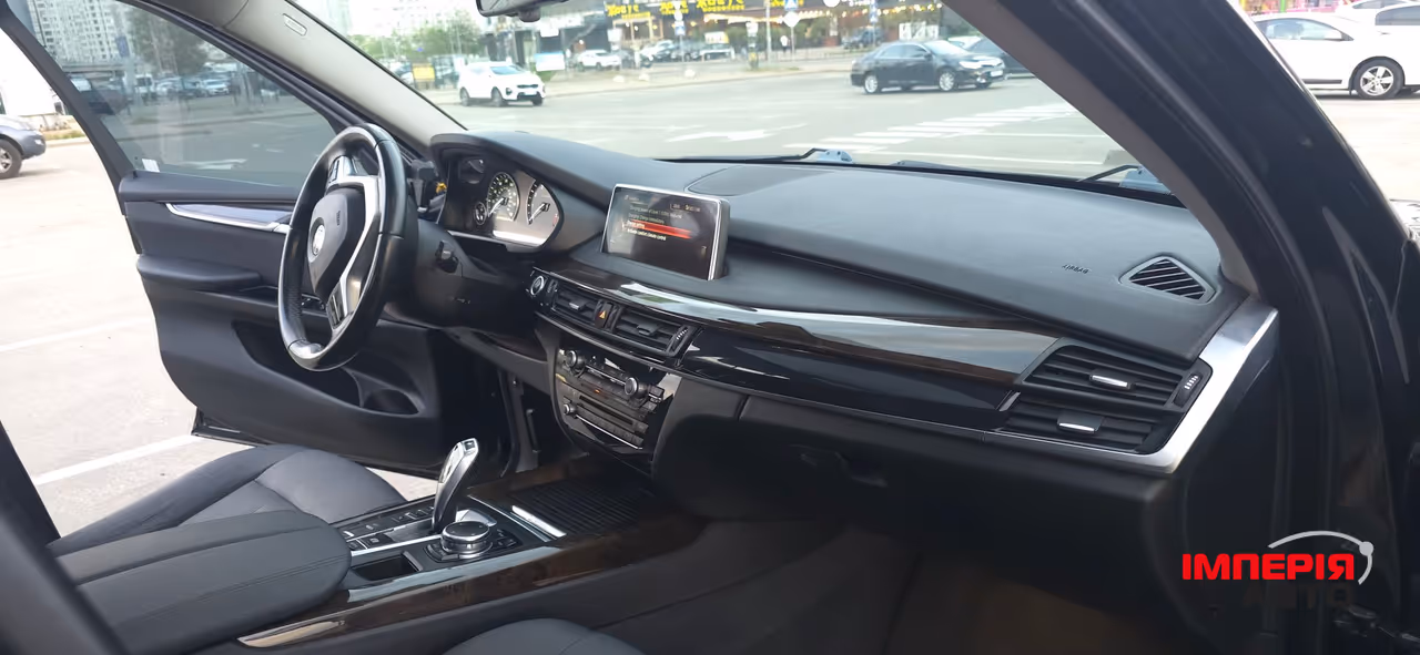 BMW X5 - фото 16