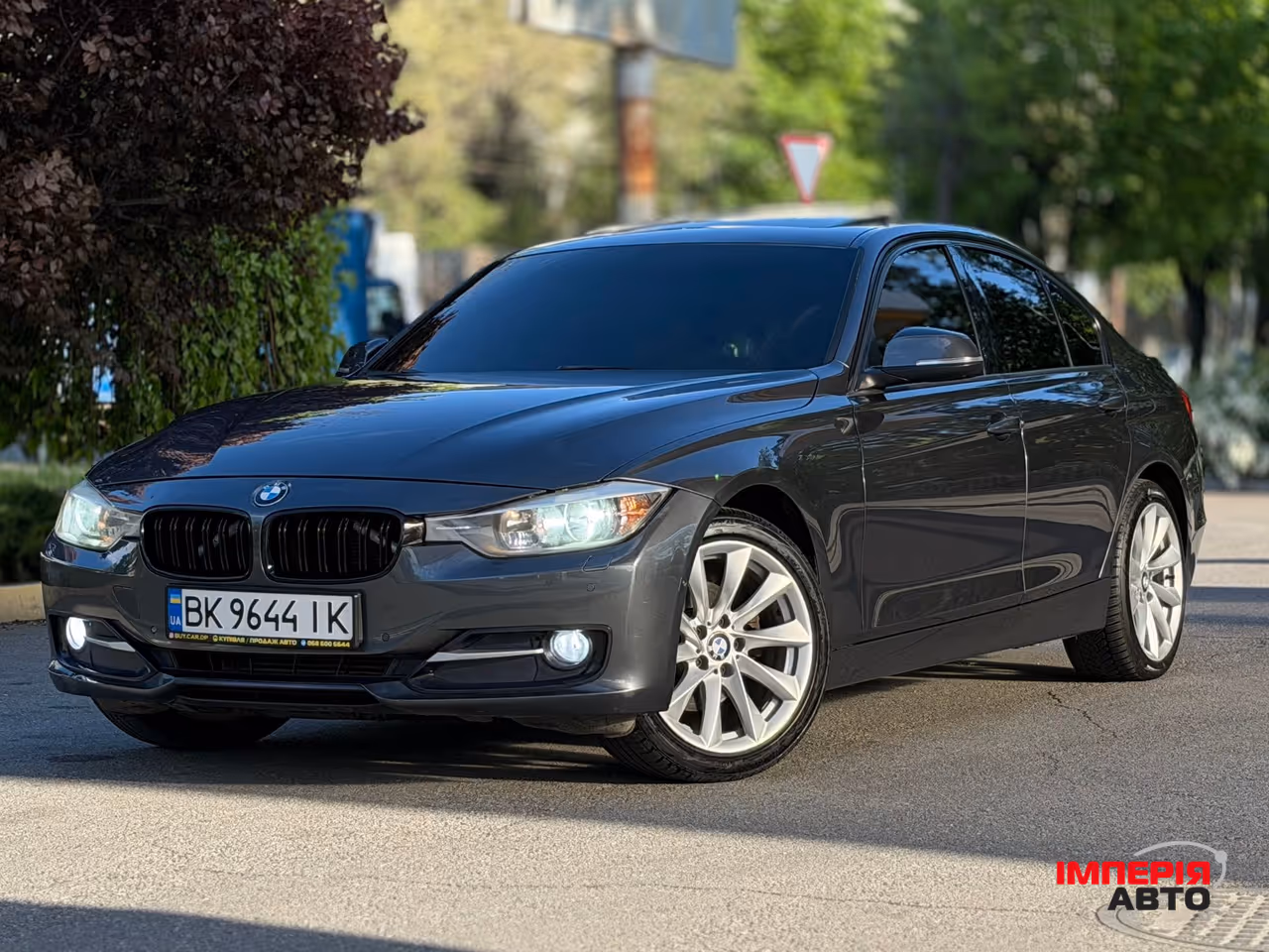 BMW 3 серії - фото 1