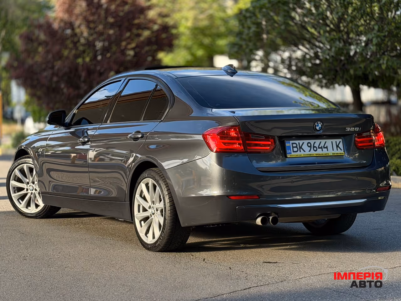 BMW 3 серії - фото 3