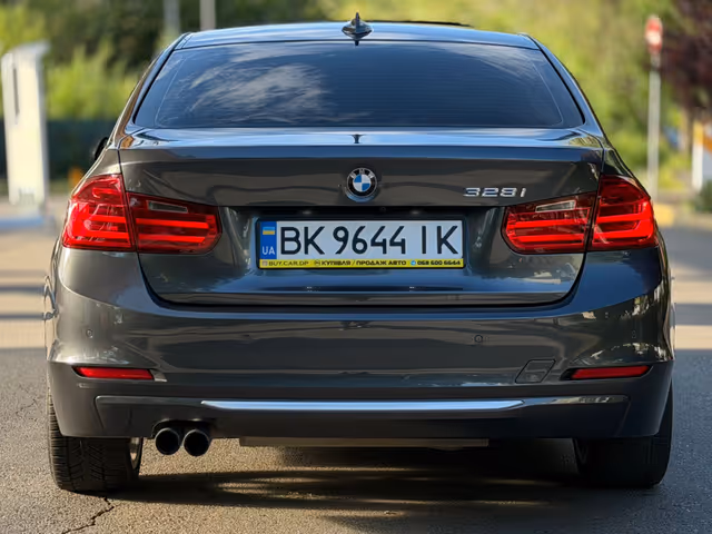 BMW 3 серії - фото 4