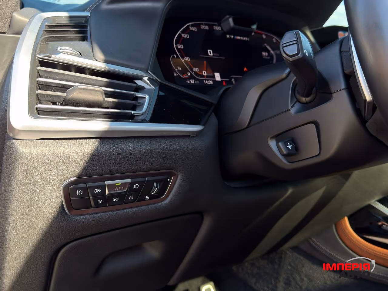 BMW X7 - фото 32