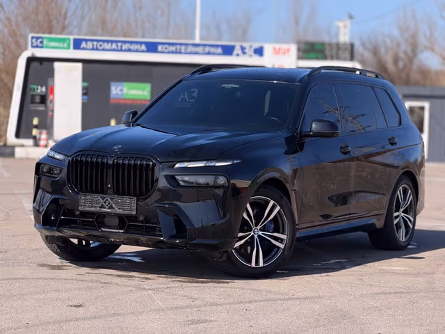 BMW X7 - фото 3