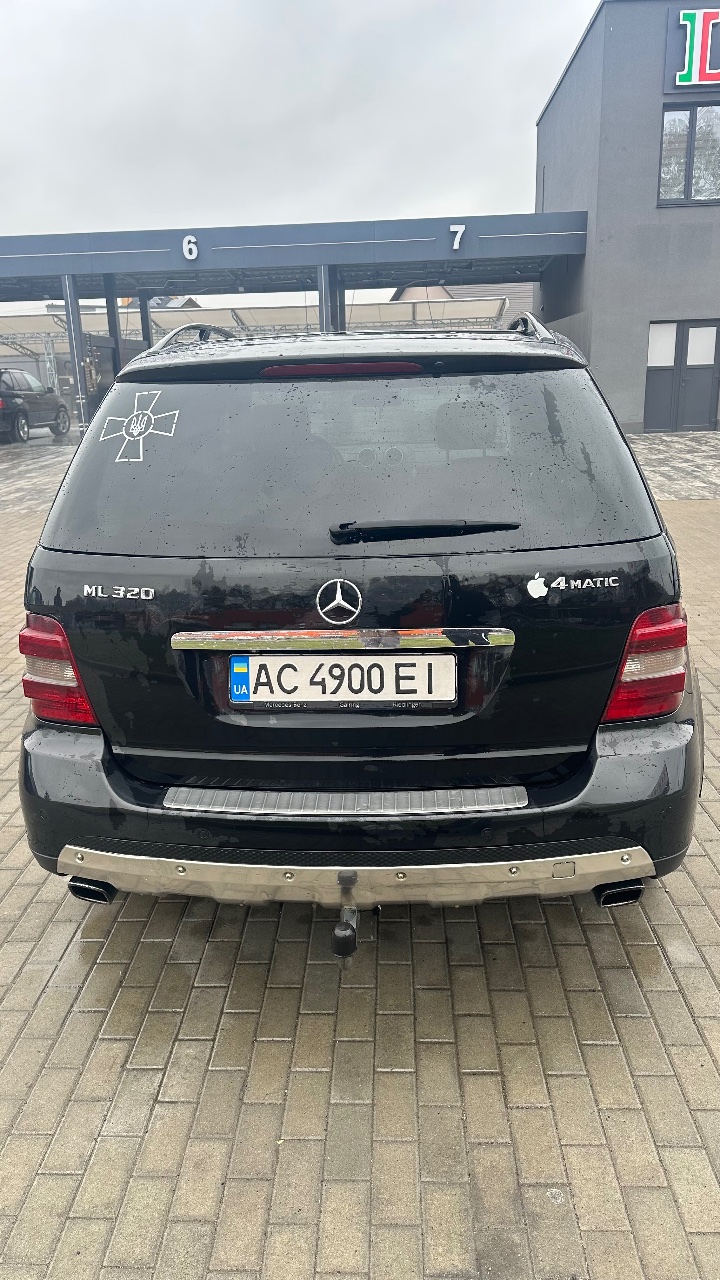 Mercedes-Benz M-Класс - фото 16