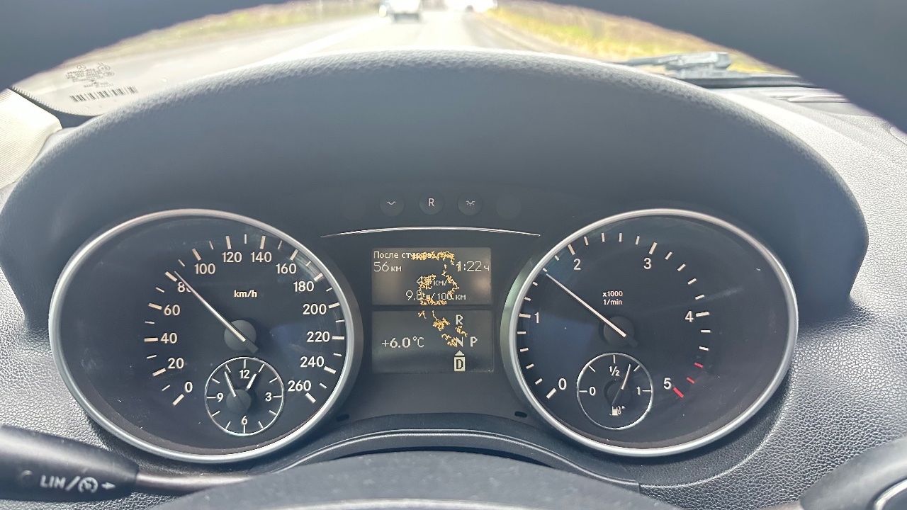 Mercedes-Benz M-Класс - фото 9