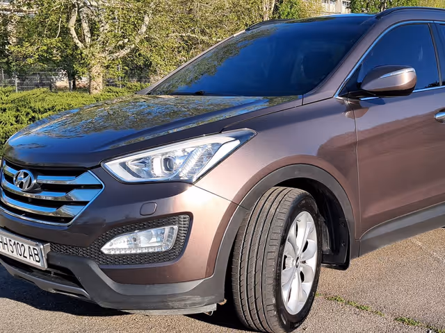 Hyundai Santa Fe - фото 2