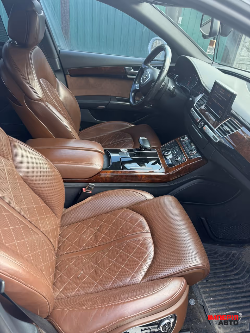 Audi A8 - фото 2