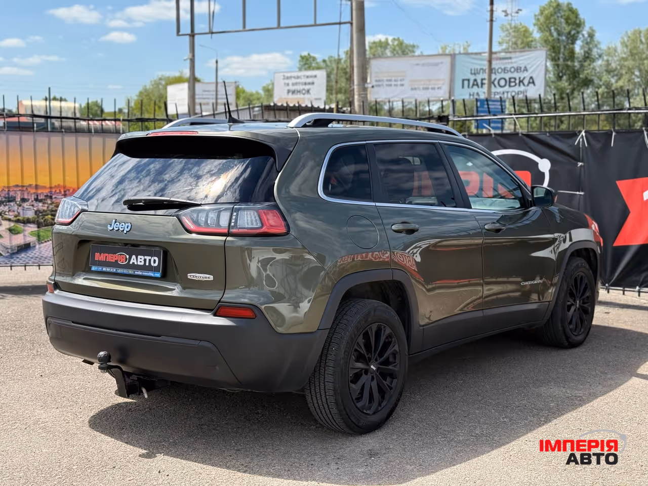 Jeep Cherokee - фото 5