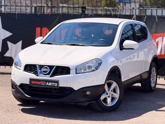 Nissan Qashqai - фото 1