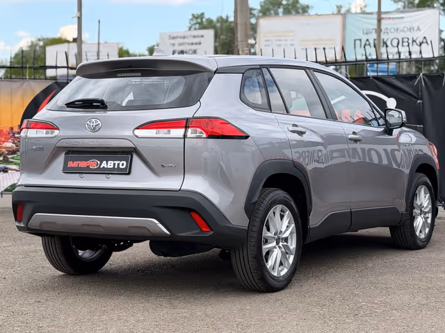Toyota Corolla Cross - фото 4