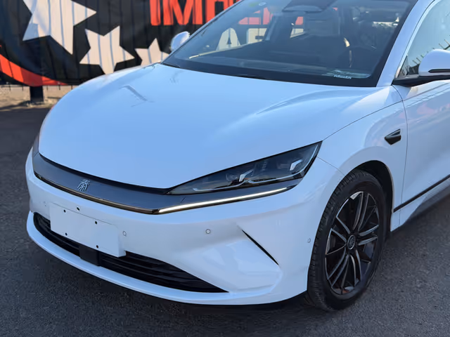 BYD Qin L - фото 4