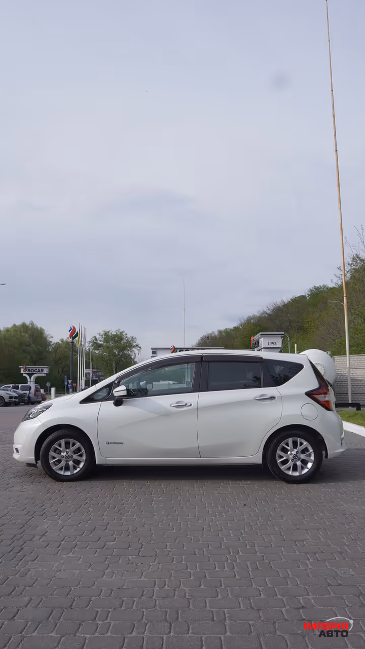 Nissan Note - фото 17