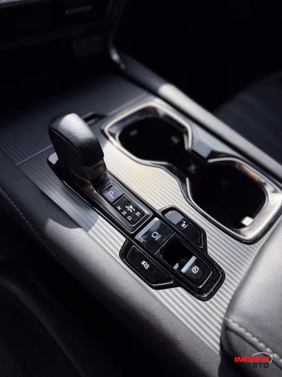 Lexus RX - фото 18