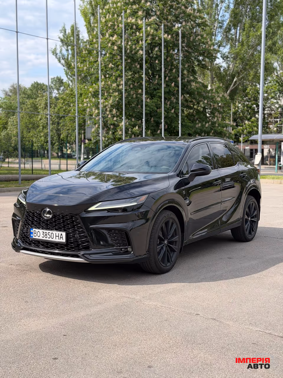 Lexus RX - фото 1